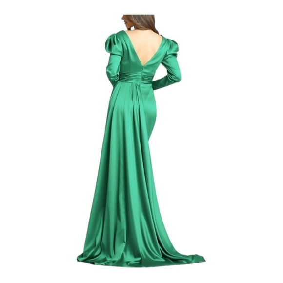 Mac Duggal Faux Wrap Ling Sleeve A Line Gown in Emerald Green Size 4 NWT - Picture 4 of 6